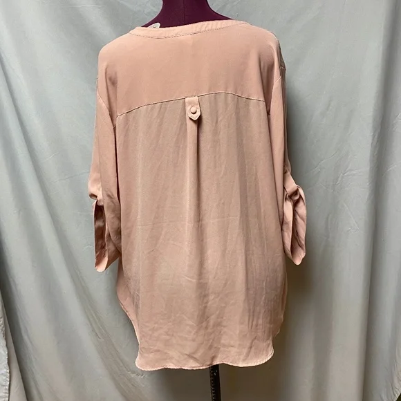 Torrid blouse - Picture 3 of 5